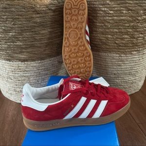 mens gazelles size 9